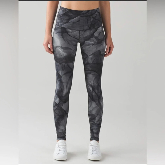 Lululemon Wunder Under Pant (Hi-Rise) size 4 28” Midnight Tulle Multi Black - Picture 2 of 7